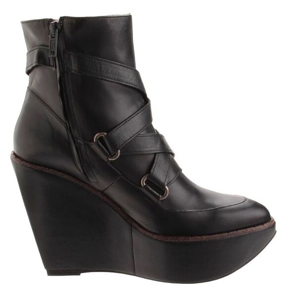 Robert Clergerie OKI Platform Buckle Boot - Picture 9 of 16